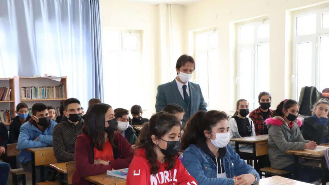 İlçe Milli Eğitim Müdürü Sn. Şeref AKPINAR'IN Okulumuzu Ziyareti